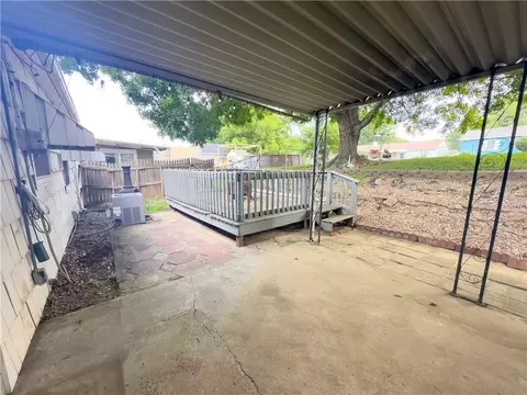 2205 Maple St, Saint Joseph, MO 64507 photo 13