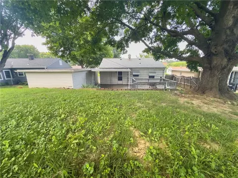 2205 Maple St, Saint Joseph, MO 64507 photo 17