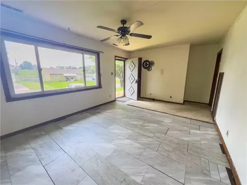 2205 Maple St, Saint Joseph, MO 64507 photo 6