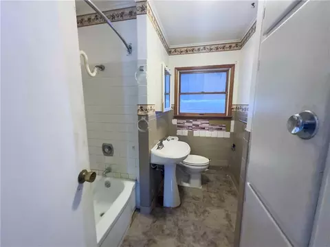 2205 Maple St, Saint Joseph, MO 64507 photo 10