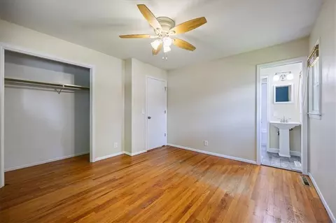 Bedroom - 16314 Crackerneck Rd, Independence, MO 64055 photo 3 of 7