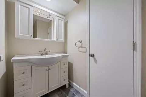 Bath - 16314 Crackerneck Rd, Independence, MO 64055 photo 3 of 3