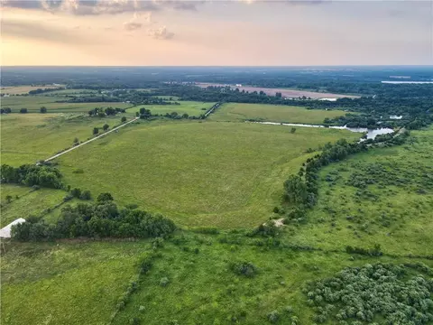 NE 451 Road, Calhoun, MO 65323 photo 25