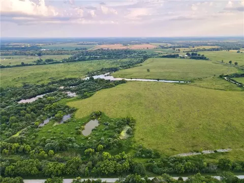 NE 451 Road, Calhoun, MO 65323 photo 18