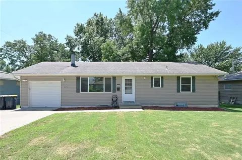 4505 E 112th St, Kansas City, MO 64137