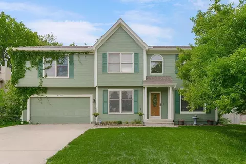 8401 NE 75th Ter, Kansas City, MO 64158