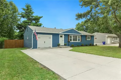 8707 E 80th Ter, Raytown, MO 64138