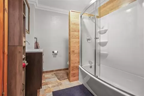 Bath - 207 W 23rd St, Independence, MO 64055 photo 1 of 3