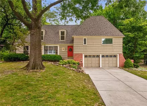 9104 W 106th St, Overland Park, KS 66212
