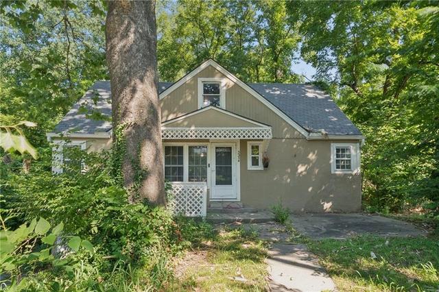 5234 NE Barnes Ave, Kansas City, MO 64119