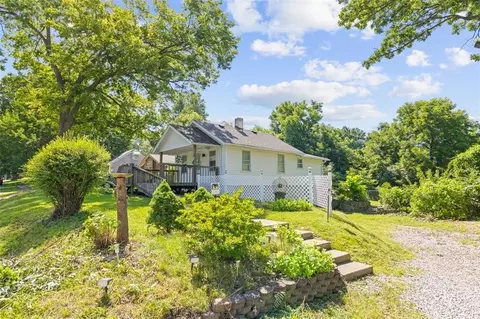 11419 E 27 St, Independence, MO 64052 photo 2
