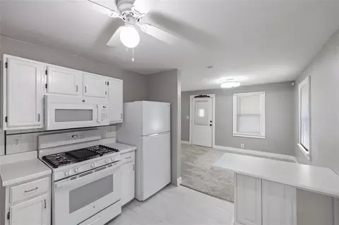 11419 E 27 St, Independence, MO 64052 photo 9