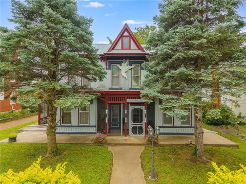 1321 South St, Lexington, MO 64067