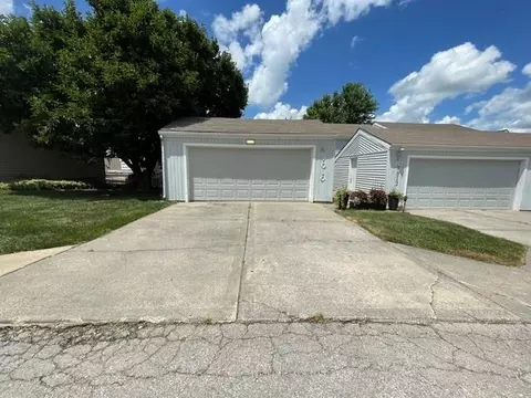 7010 N Askew Ave, Gladstone, MO 64119