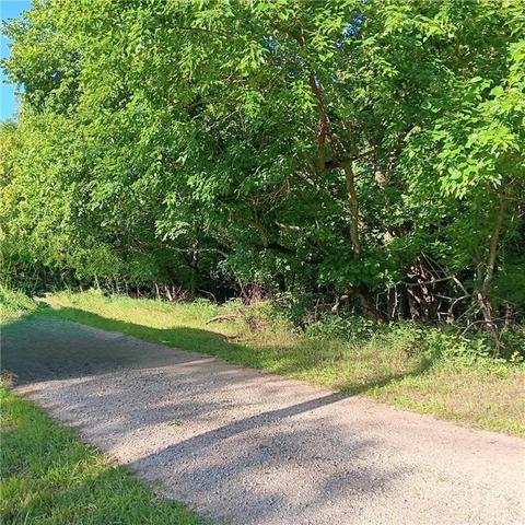 89 And 93 Kansas Dr, Linn Valley, KS 66040