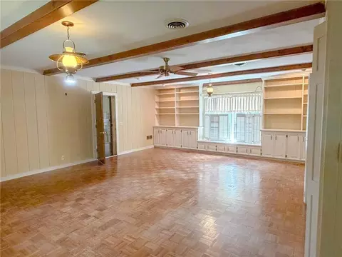 Living - 401 E Broadway St, Iola, KS 66749 photo 8 of 11
