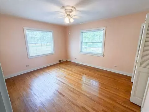 Bedroom - 401 E Broadway St, Iola, KS 66749 photo 5 of 7