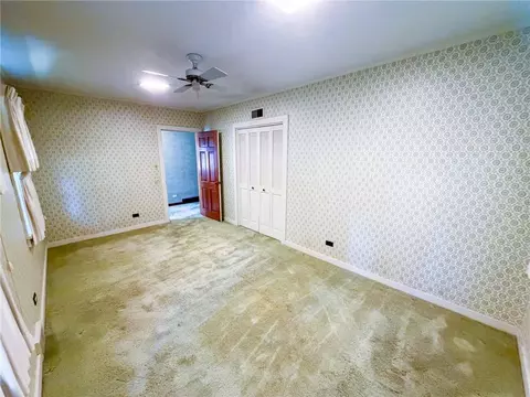 Bedroom - 401 E Broadway St, Iola, KS 66749 photo 2 of 7