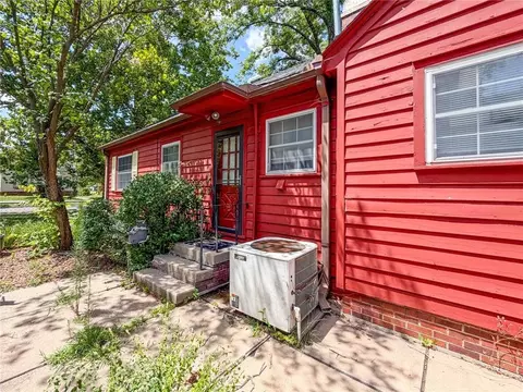 Exterior - 401 E Broadway St, Iola, KS 66749 photo 5 of 8