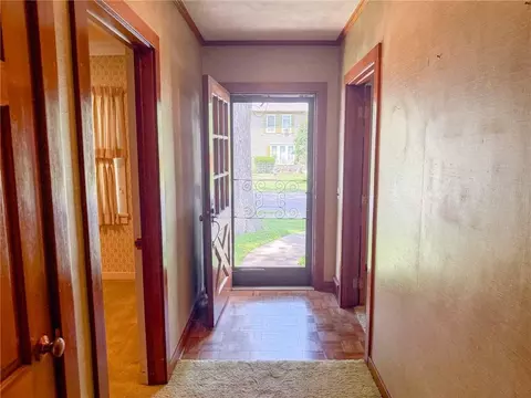 Entry Way - 401 E Broadway St, Iola, KS 66749 photo 1 of 8
