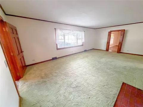 Living - 401 E Broadway St, Iola, KS 66749 photo 3 of 11