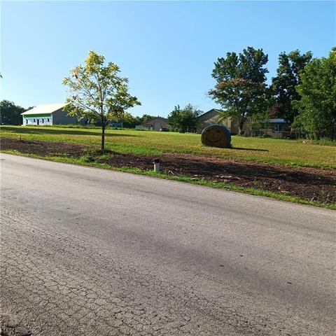 46 S 50 And 54 S Linn Valley Dr, Linn Valley, KS 66040