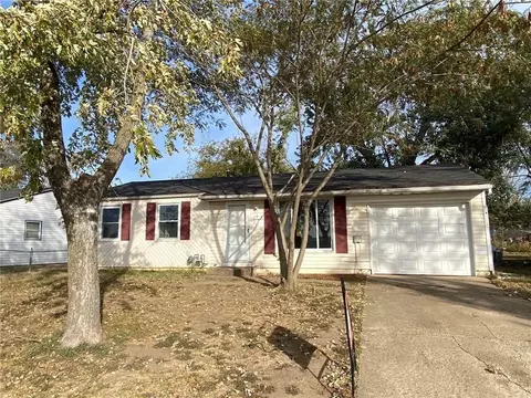 1713 N Whitney Rd, Independence, MO 64058