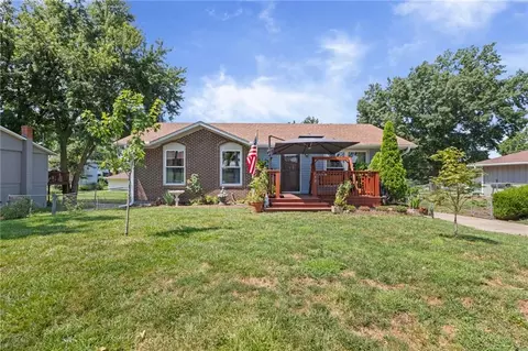 130 N 80th Ter, Kansas City, KS 66111