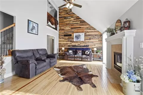 Living - 14711 NE State Route E Hwy, Adrian, MO 64720 photo 1 of 1