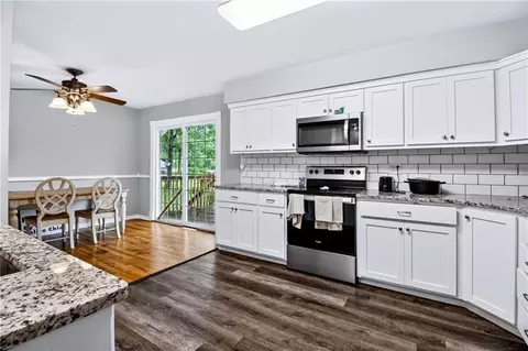 Kitchen - 15 Circle Dr, Warrensburg, MO 64093 photo 4 of 4