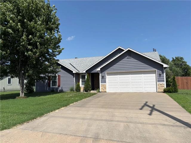 747 S Beech St, Ottawa, KS 66067