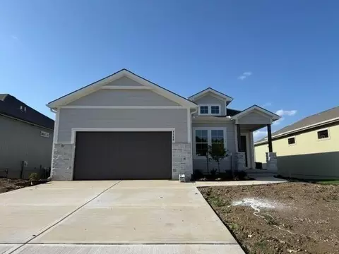 1148 SW Whitby Dr, Lees Summit, MO 64083