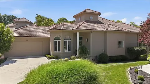 4504 NE Dick Howser Dr, Lees Summit, MO 64064
