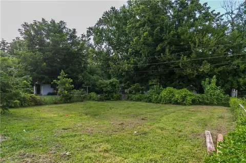 11324 E 14th St, Independence, MO 64052 photo 22