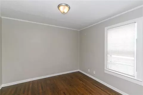 11324 E 14th St, Independence, MO 64052 photo 8