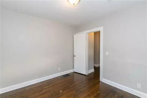 11324 E 14th St, Independence, MO 64052 photo 13