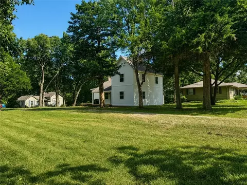 Exterior - 201 E 5th St, Edgerton, KS 66021 photo 2 of 3