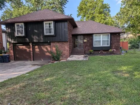 10709 Beacon Ave, Kansas City, MO 64124