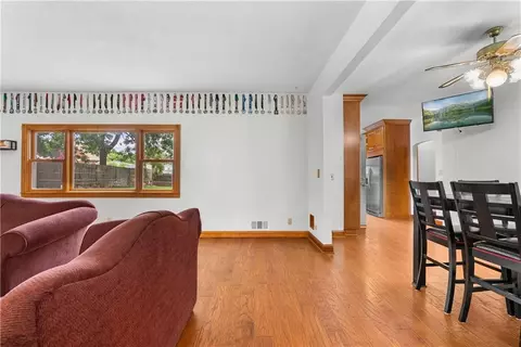 Living - 11219 Evans St, Sugar Creek, MO 64054 photo 1 of 4