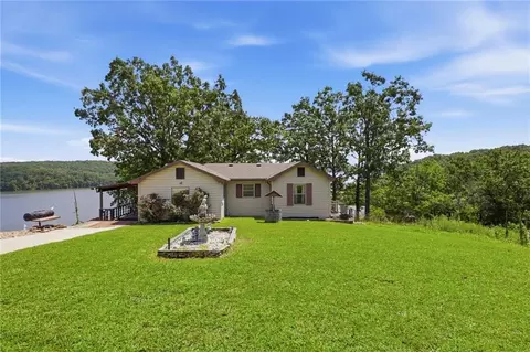 Exterior - 30643 Rosey Ln, Edwards, MO 65326 photo 2 of 7
