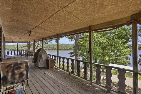 Exterior - 30643 Rosey Ln, Edwards, MO 65326 photo 5 of 7