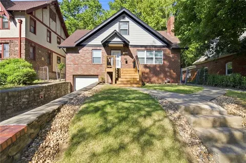 5030 Paseo Blvd, Kansas City, MO 64110