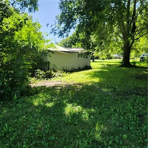 200 W 5th St, Henrietta, MO 64036 photo 5