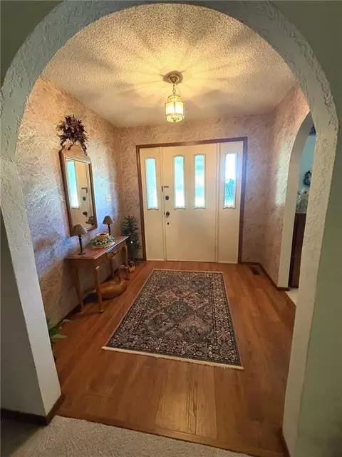 Entry Way - 3100 Regency Dr, Independence, KS 67301 photo 1 of 2