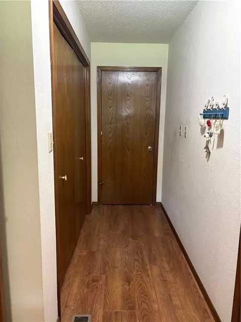 Entry Way - 3100 Regency Dr, Independence, KS 67301 photo 2 of 2