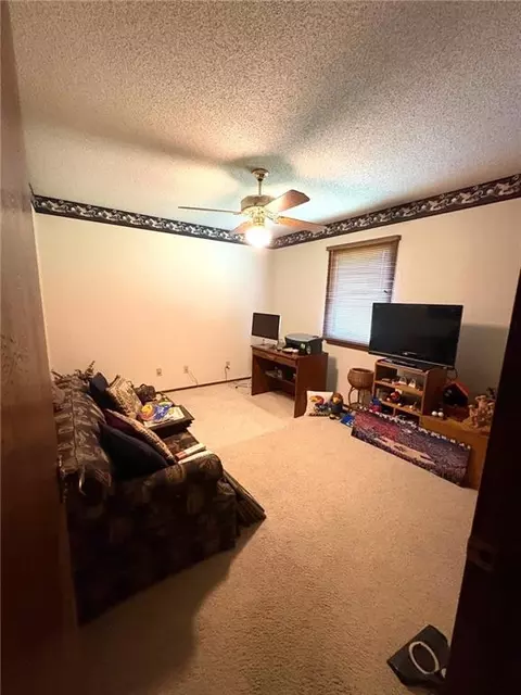 Bedroom - 3100 Regency Dr, Independence, KS 67301 photo 4 of 4