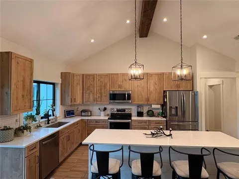 Kitchen - 1102 E 1033 Rd, Lawrence, KS 66047 photo 1 of 4