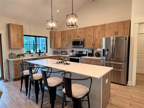 Kitchen - 1102 E 1033 Rd, Lawrence, KS 66047 photo 2 of 4