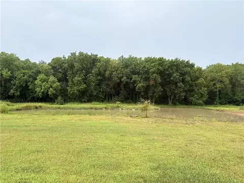 View/Area - 1102 E 1033 Rd, Lawrence, KS 66047 photo 2 of 2