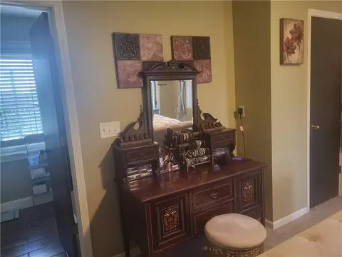Bedroom - 822 SW Lighthouse Pt, Lees Summit, MO 64082 photo 2 of 4